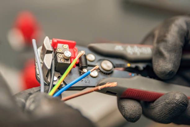 Best Industrial Electrical Services  in Richwood, TX